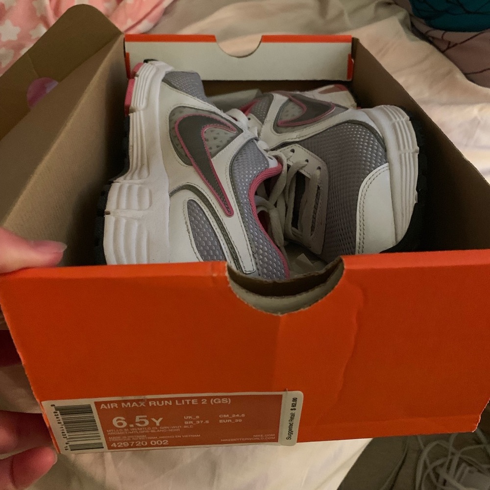 Nike shoes